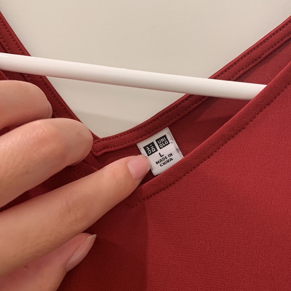 Like new, worn once Uniqlo flutter sleeve V neck shirt - Picture 4 of 4